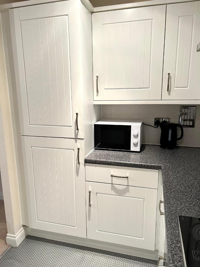 Stylish Luxe Apartment Harlow Luaran gambar